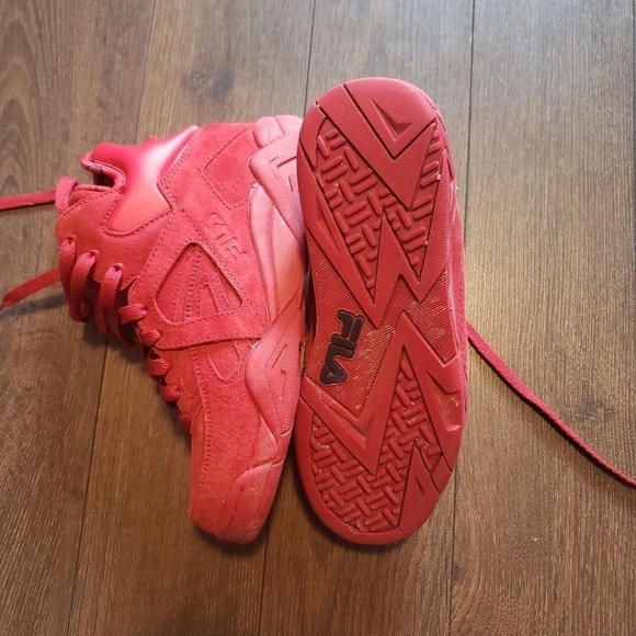 Fila The Cage Hightop Sneakers Size 5 Jrs. - Picture 7 of 10